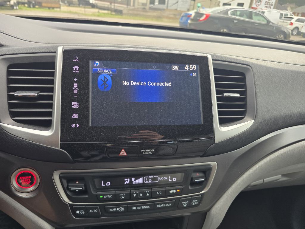 2017 Honda Pilot Image 10