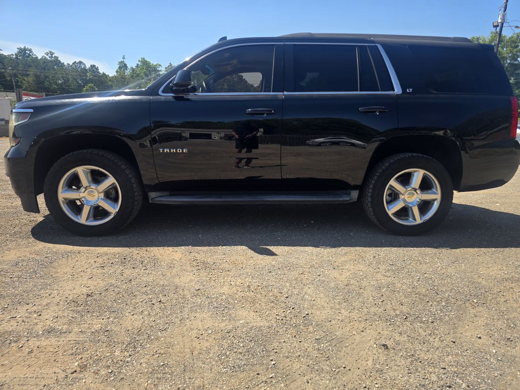 2016 Chevrolet Tahoe Image 2