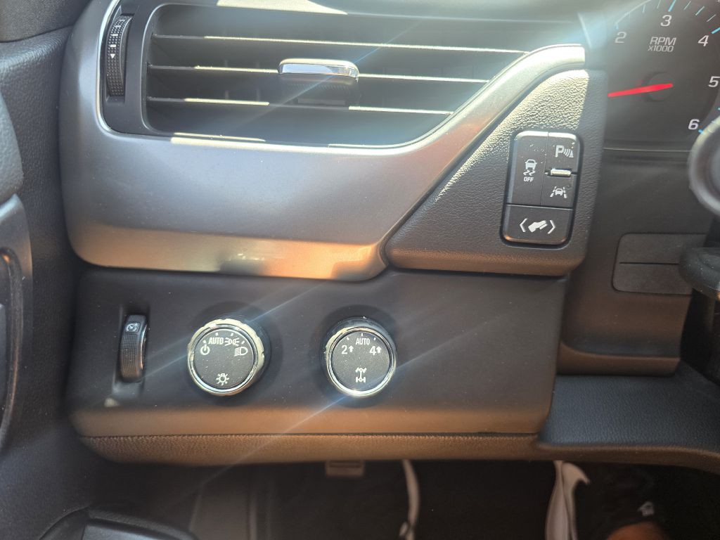2016 Chevrolet Tahoe Image 15