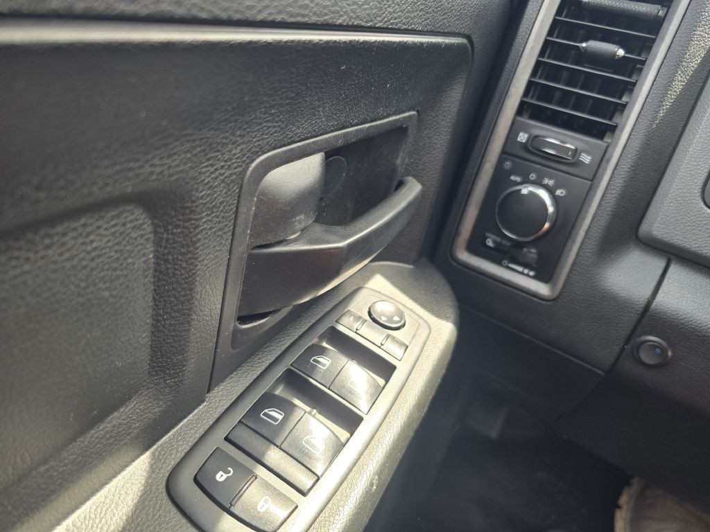 2018 RAM 1500 Image 15