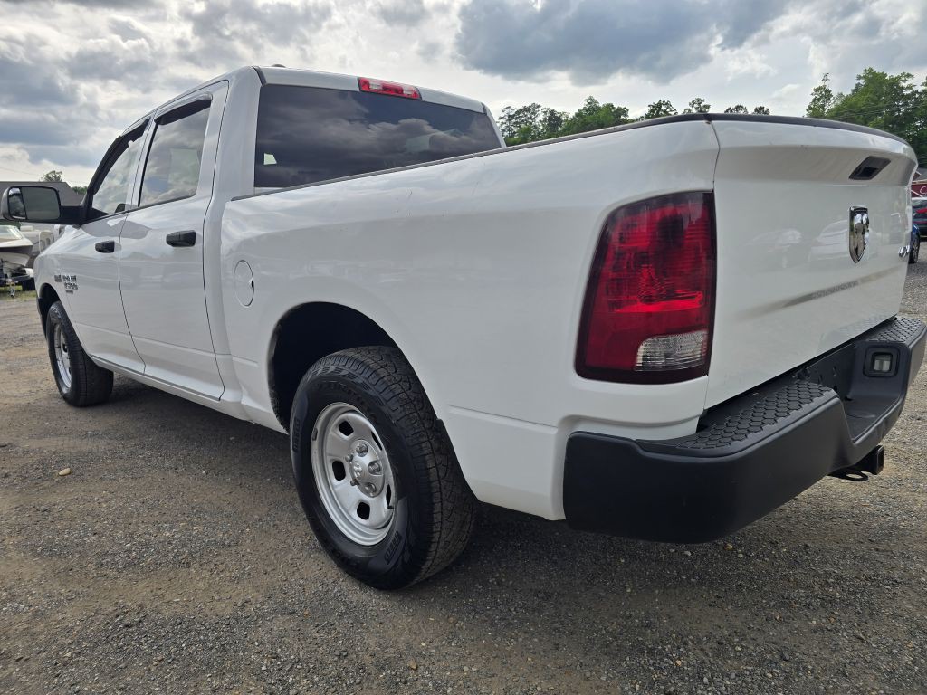 2019 RAM 1500 Image 3