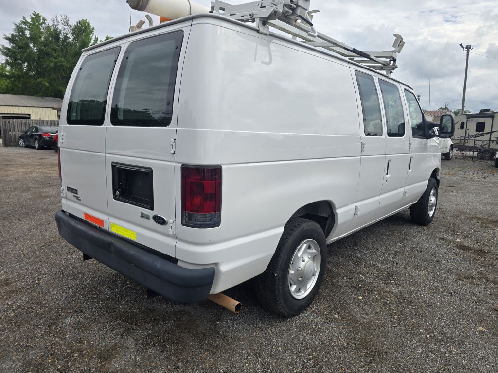 2012 Ford Econoline Image 4