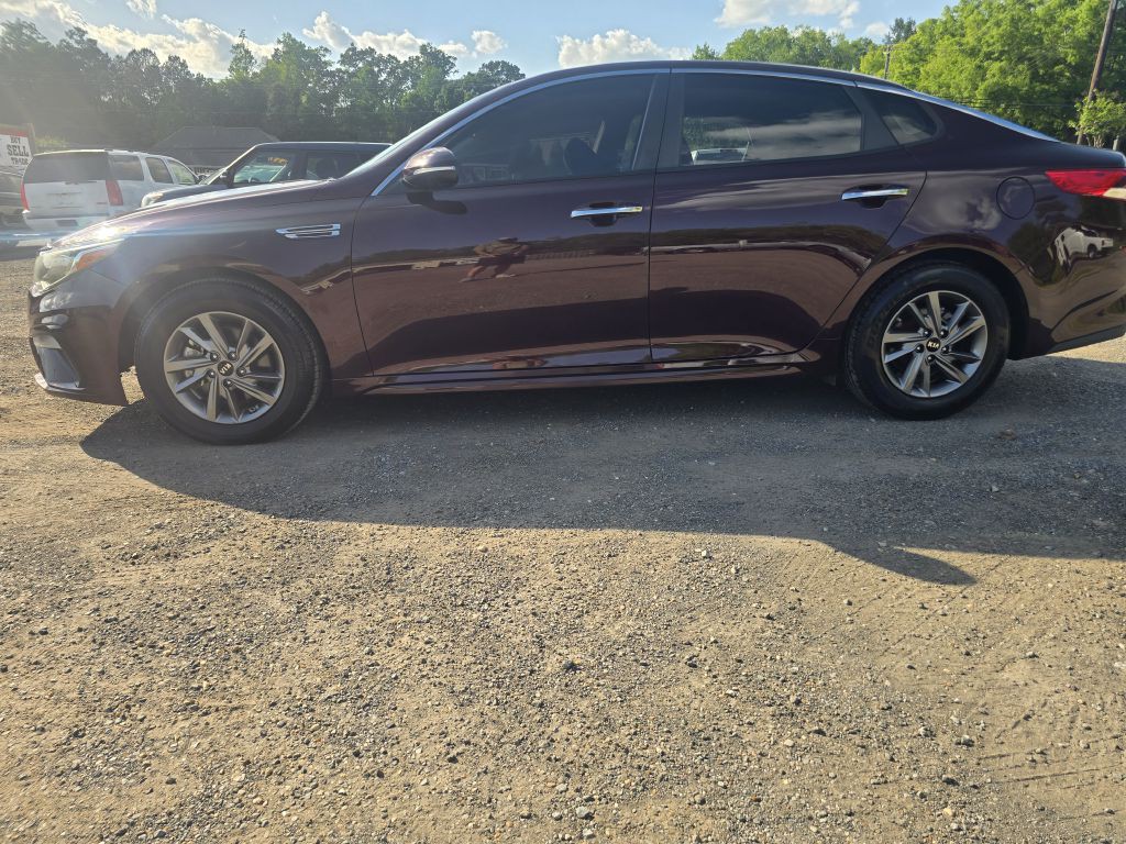 2020 Kia Optima Image 2