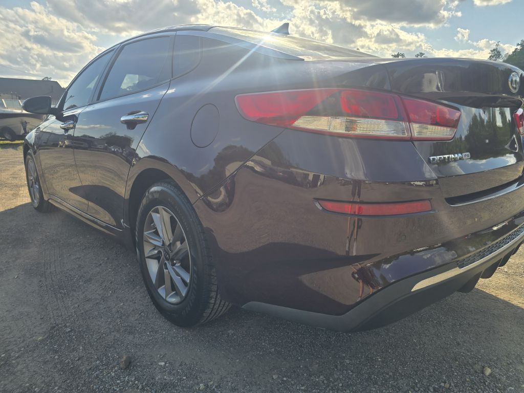 2020 Kia Optima Image 3