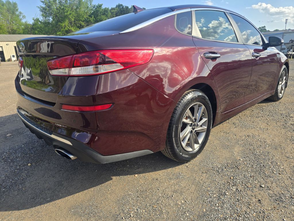 2020 Kia Optima Image 4