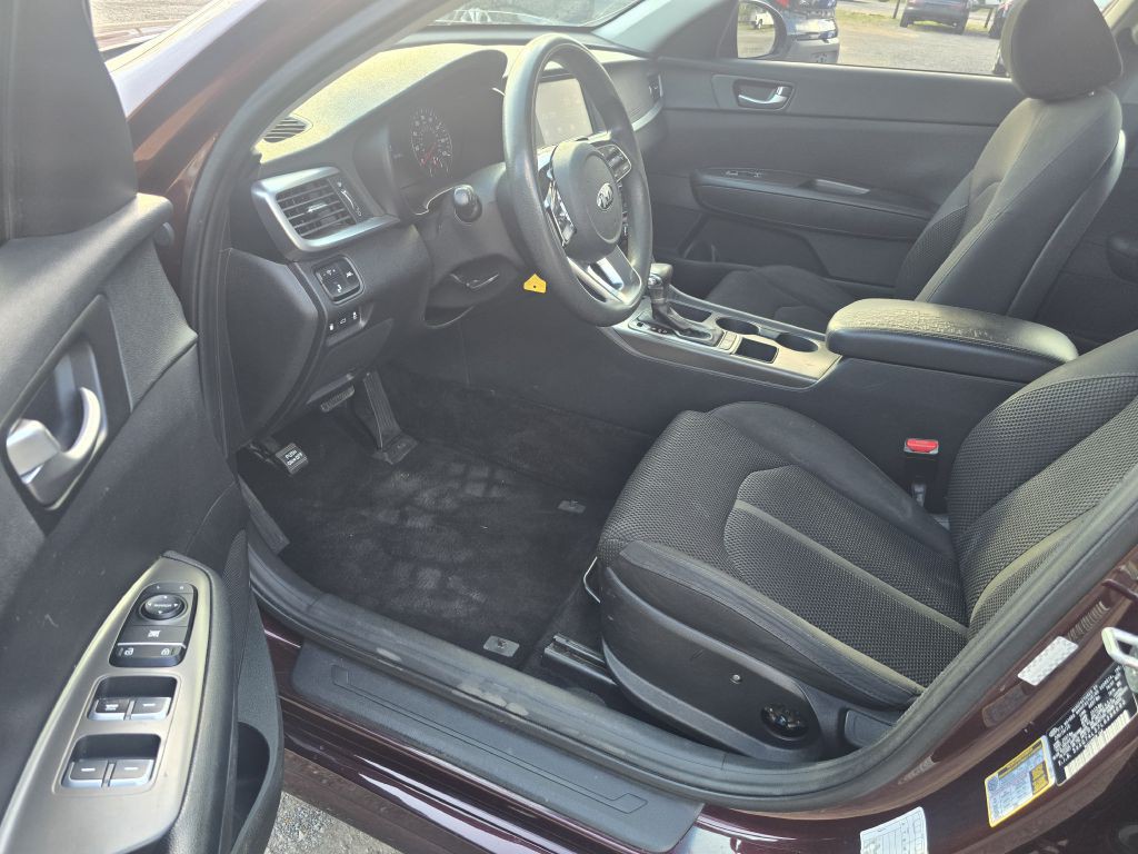 2020 Kia Optima Image 7