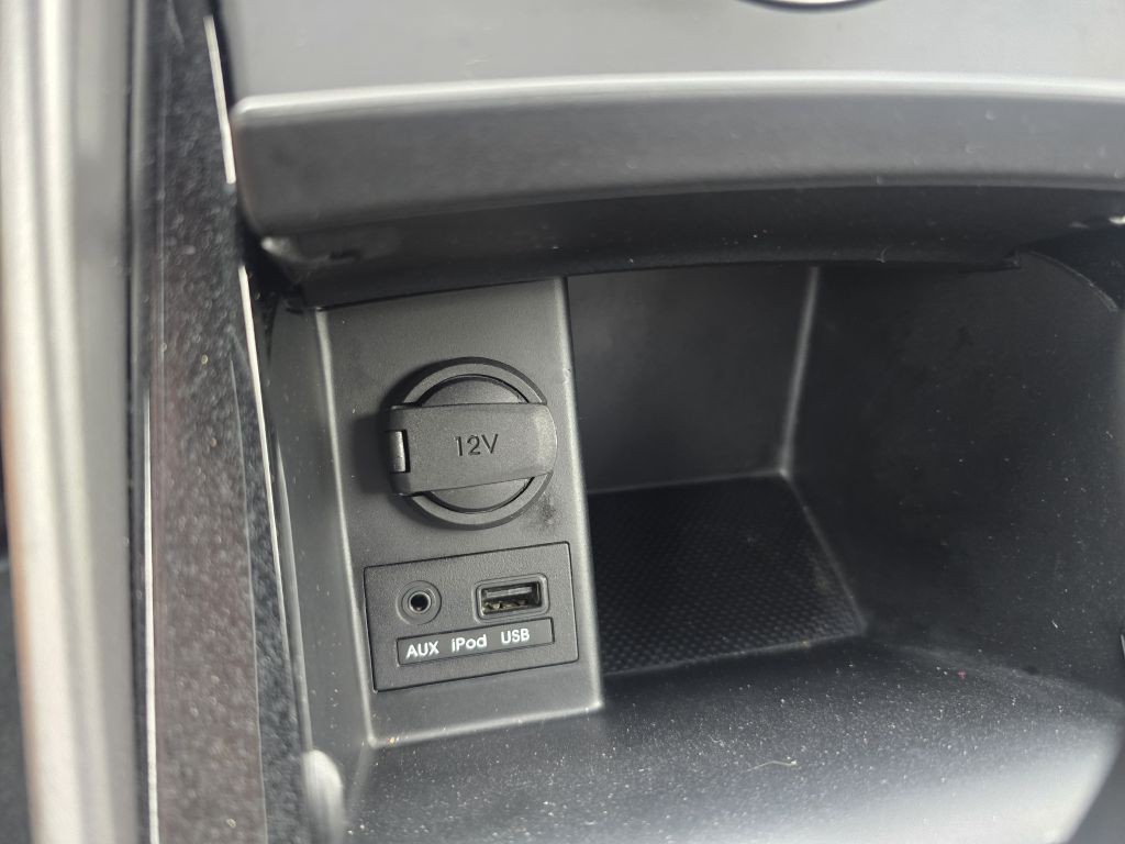 2013 Hyundai Elantra Image 15