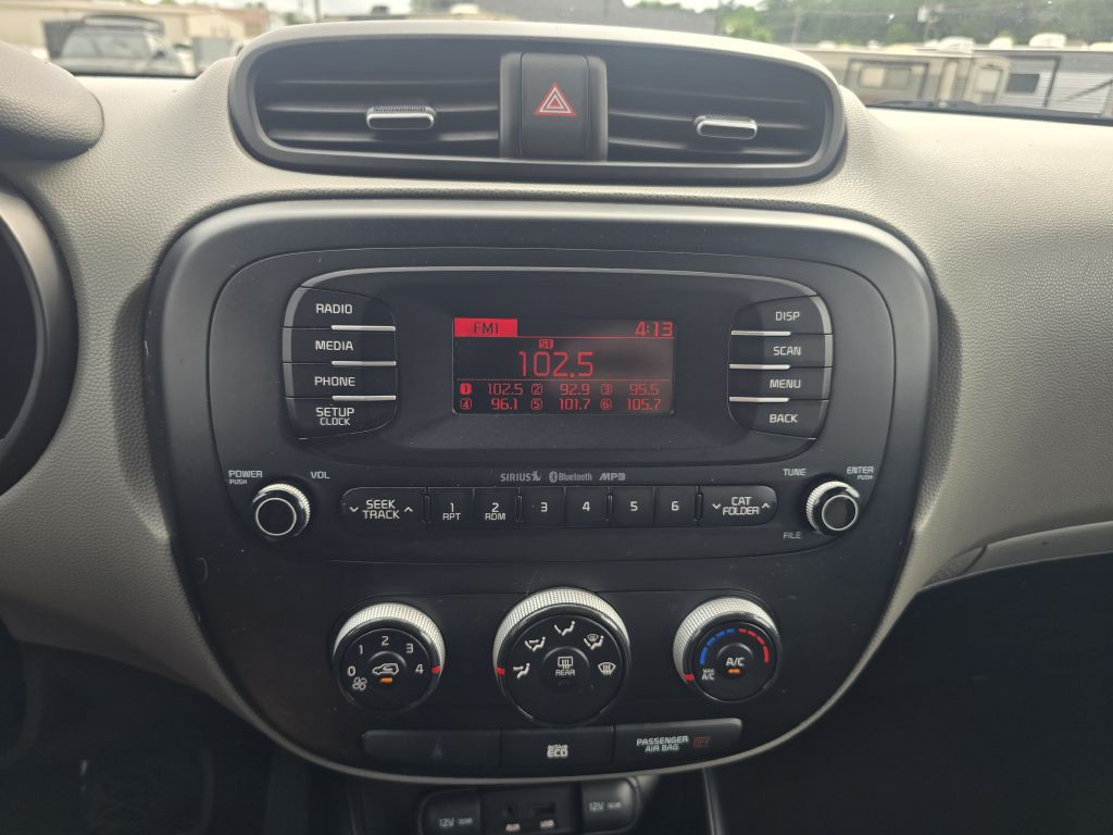 2014 Kia Soul Image 10