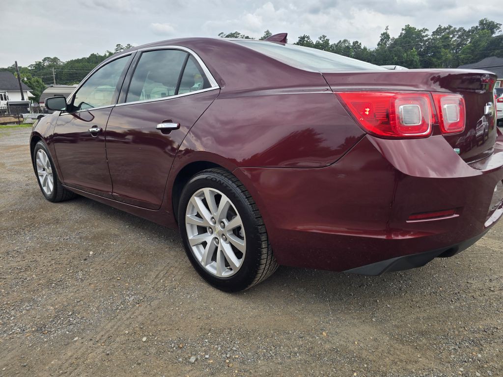 2015 Chevrolet Malibu Image 3