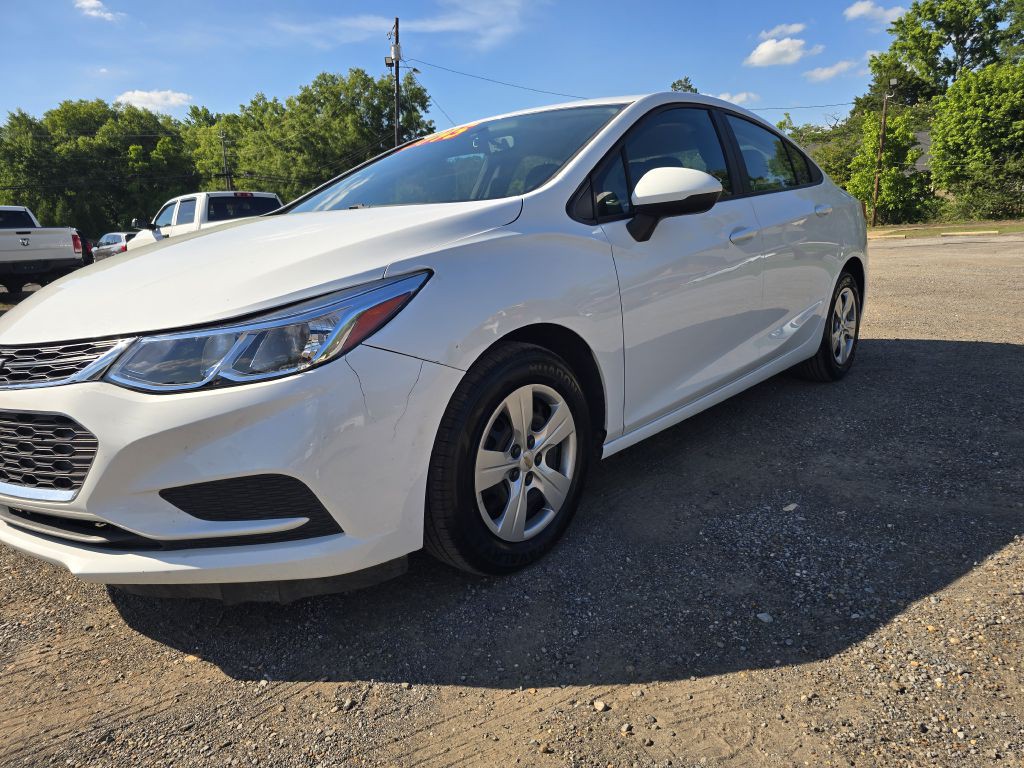 2017 Chevrolet Cruze Image 1