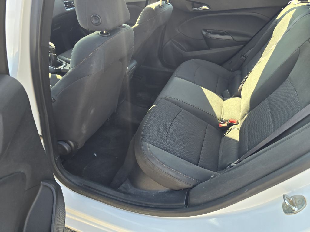 2017 Chevrolet Cruze Image 8