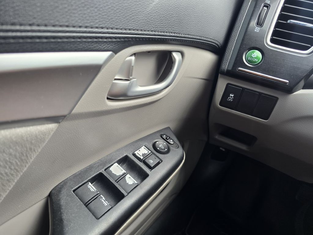 2013 Honda Civic Image 12