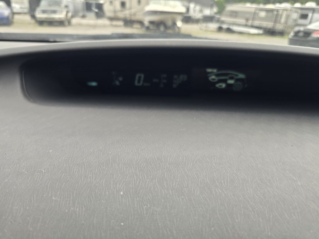 2010 Toyota Prius Image 11