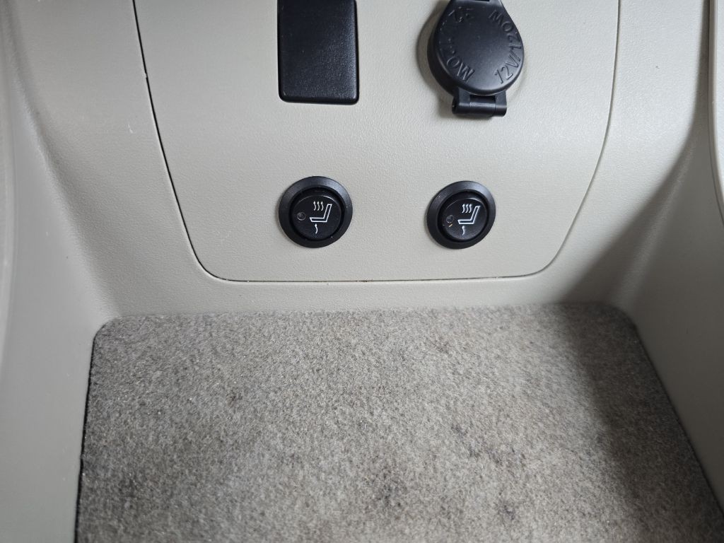 2010 Toyota Prius Image 14