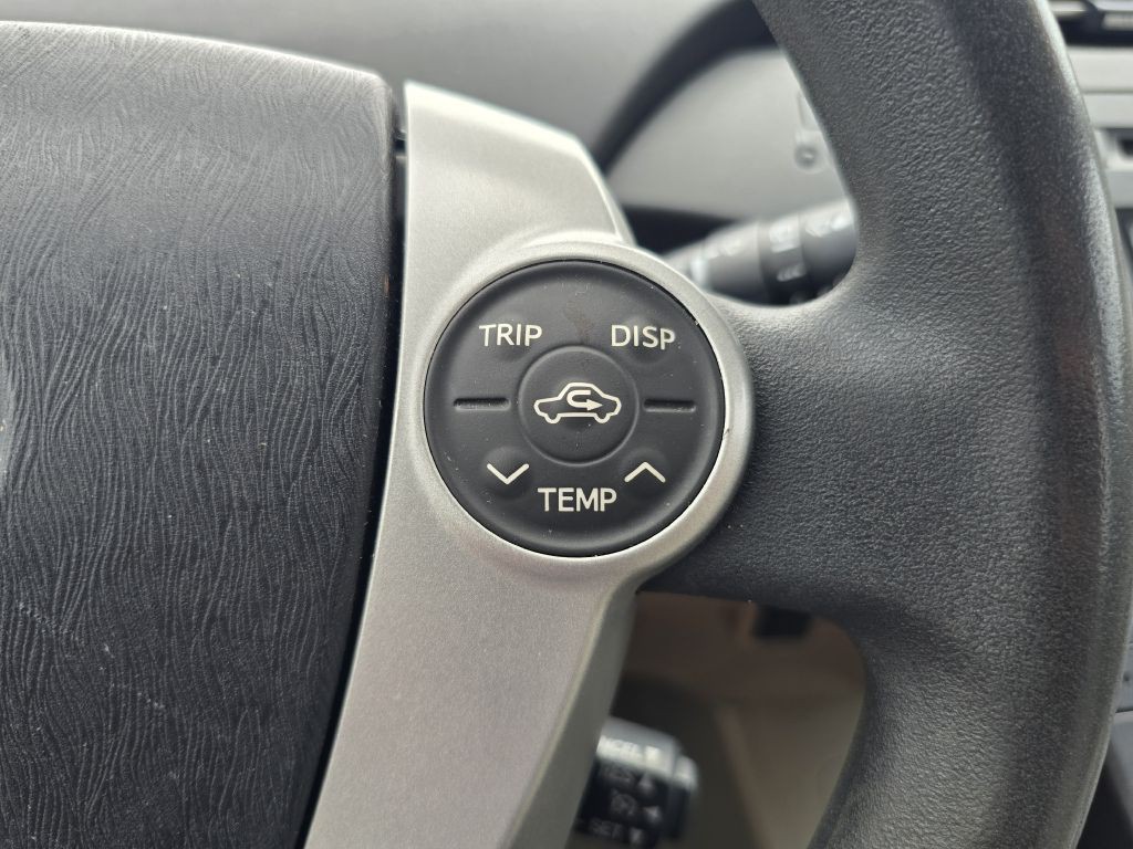 2010 Toyota Prius Image 15
