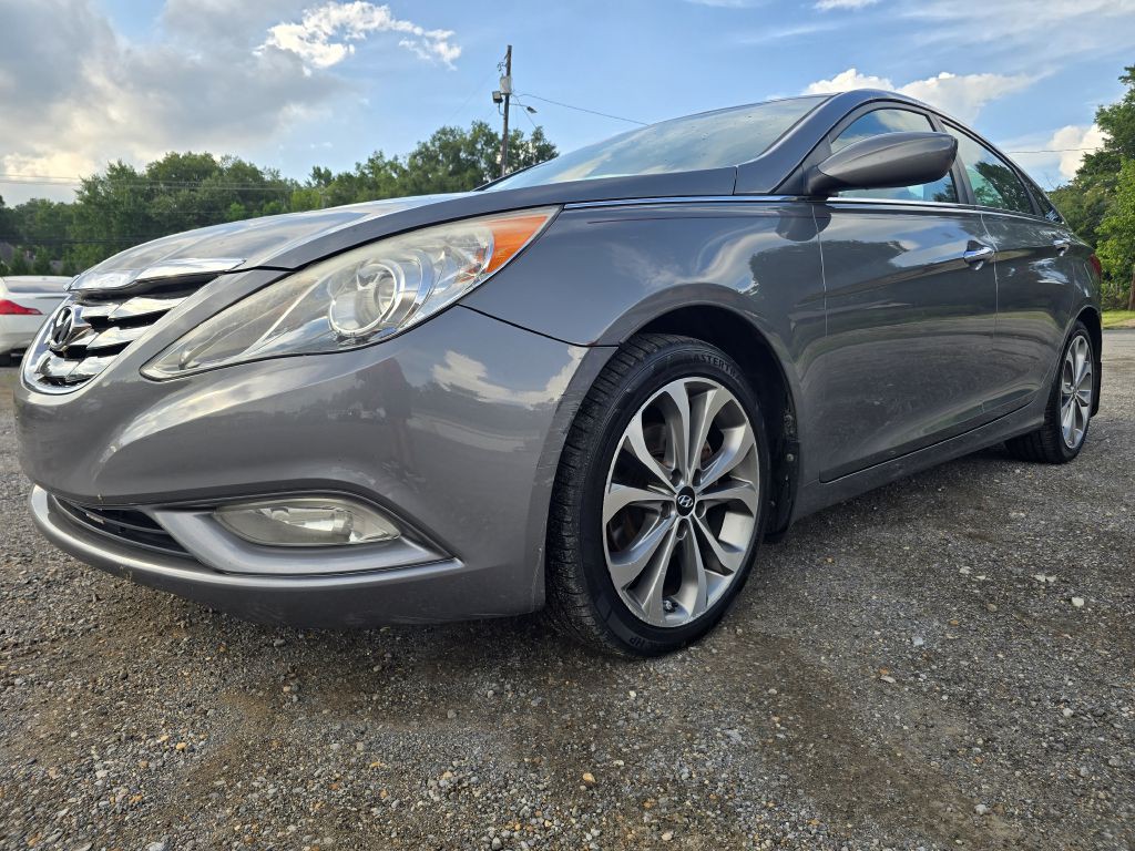 2013 Hyundai Sonata Image 1
