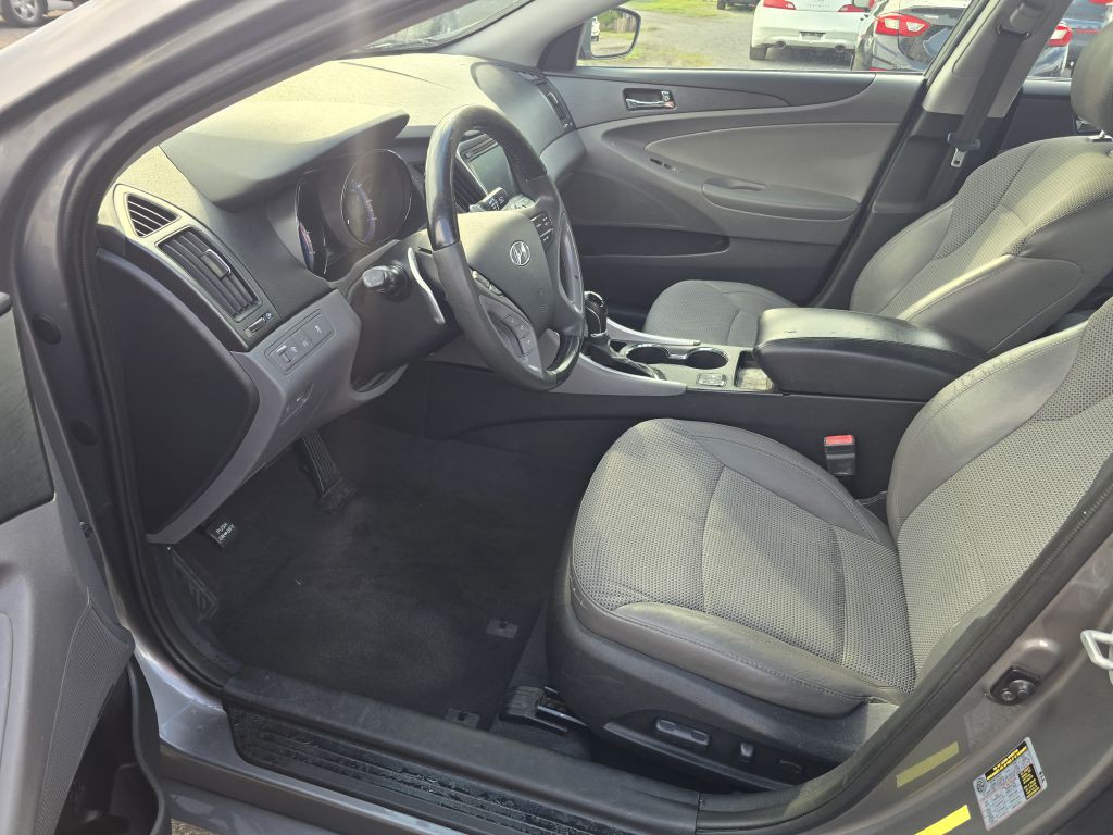 2013 Hyundai Sonata Image 7