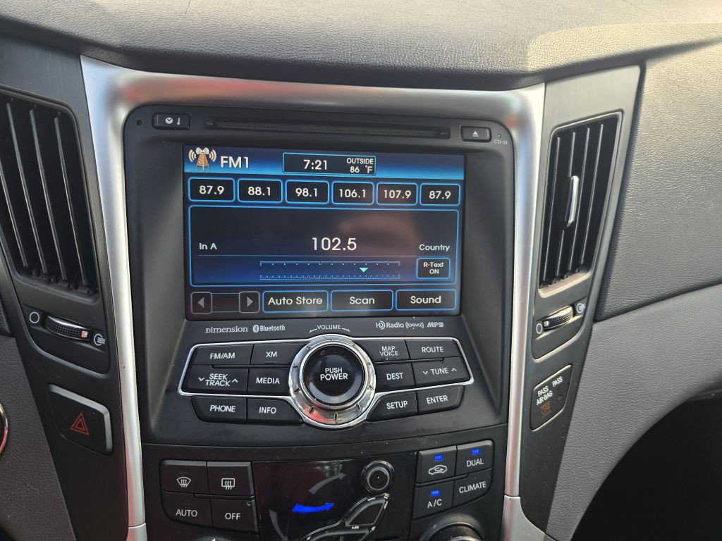 2013 Hyundai Sonata Image 10