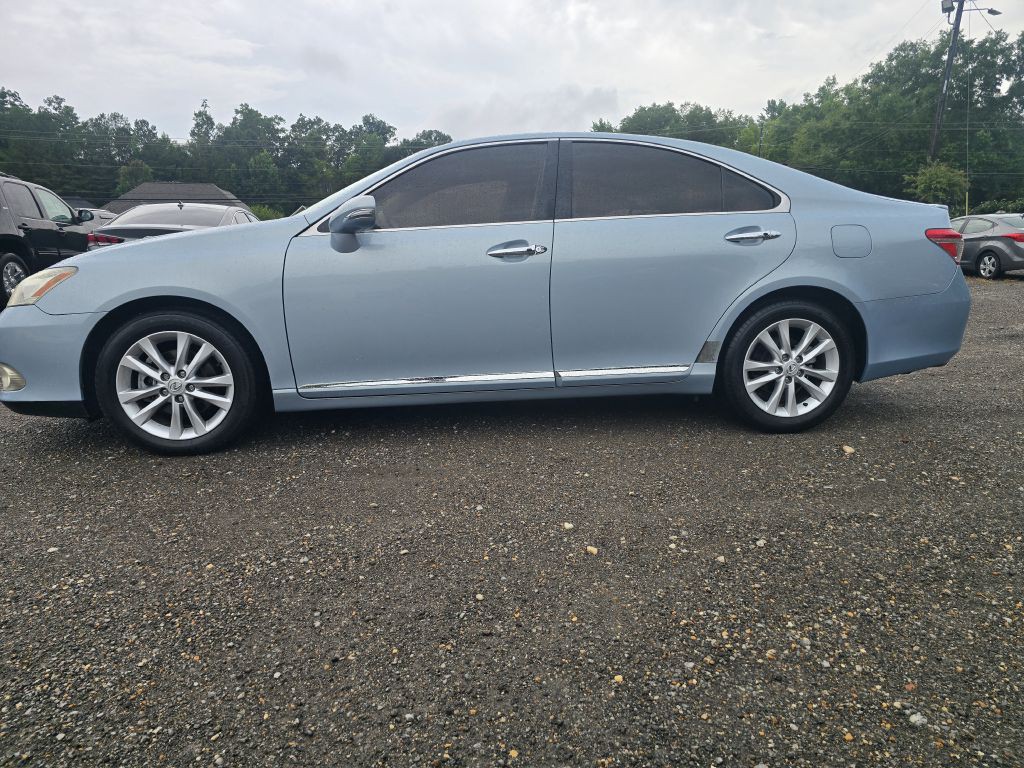 2010 Lexus ES Image 2