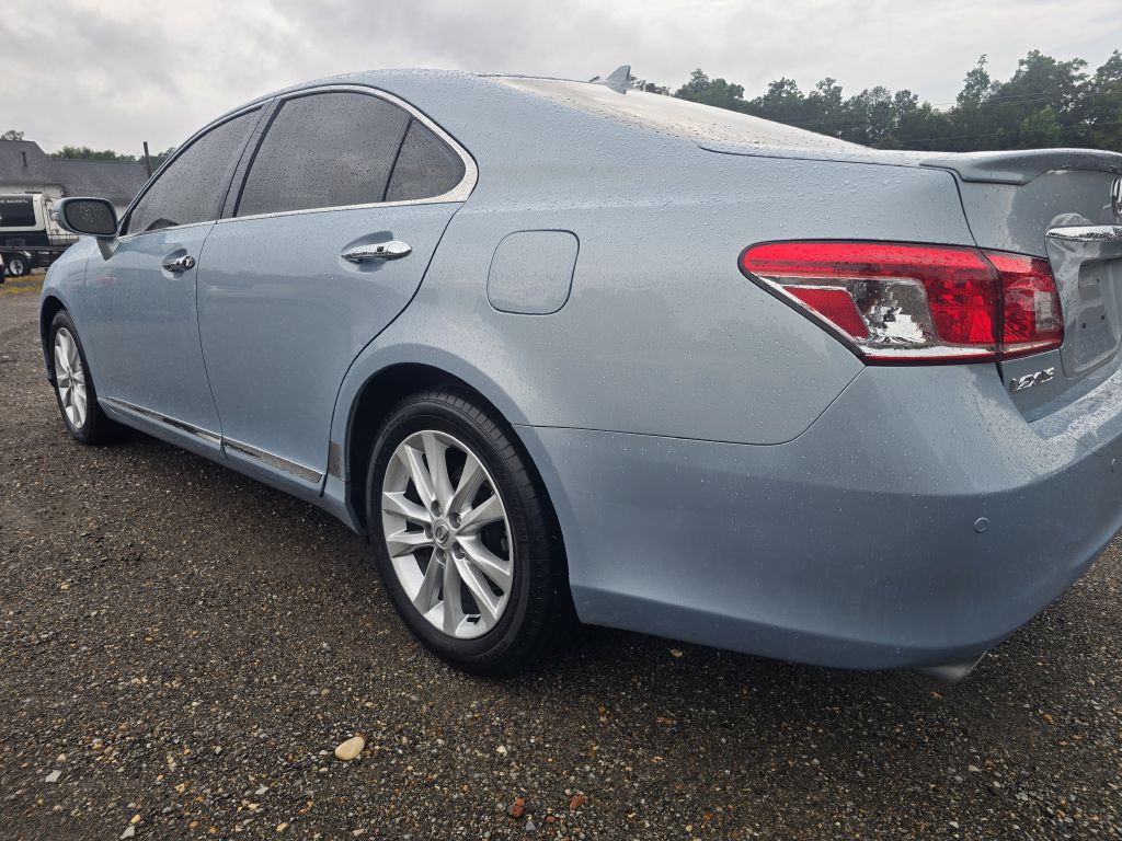 2010 Lexus ES Image 3