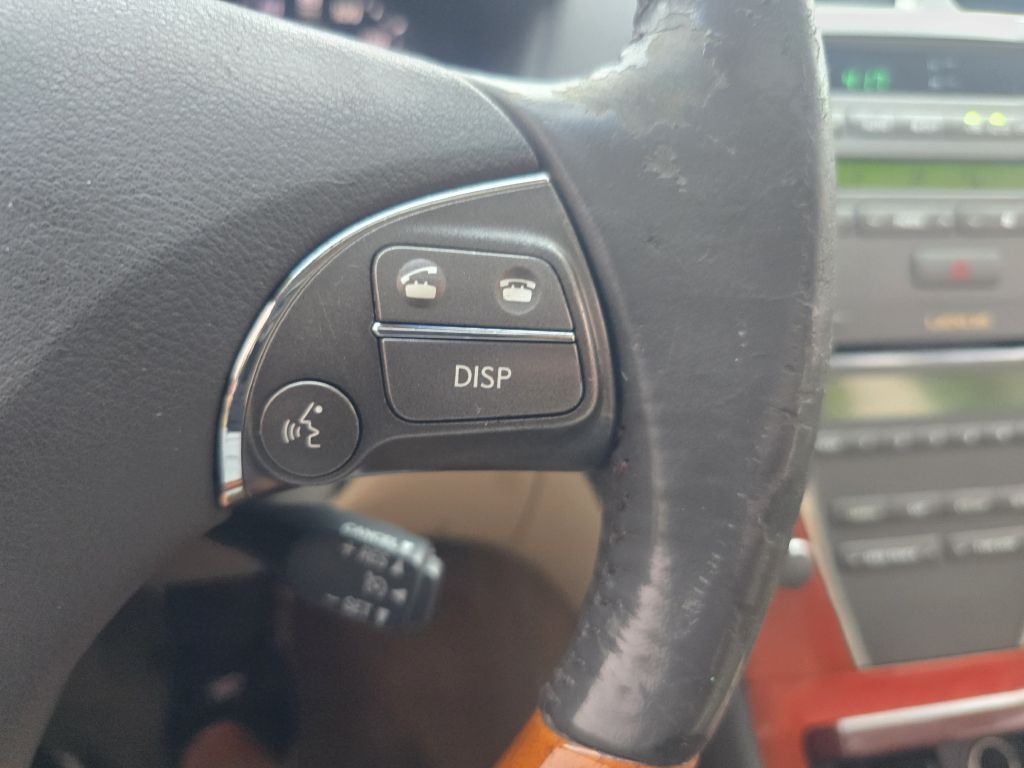 2010 Lexus ES Image 12