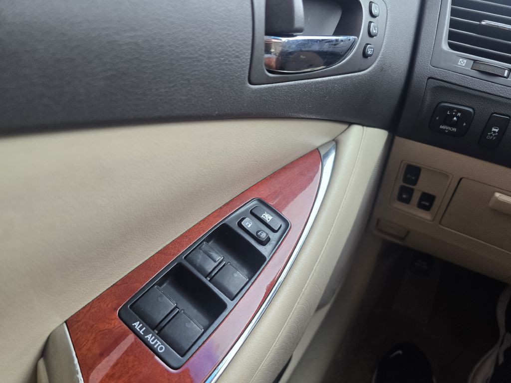 2010 Lexus ES Image 14