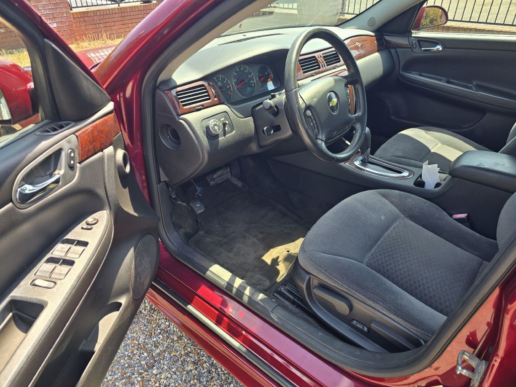 2011 Chevrolet Impala Image 7
