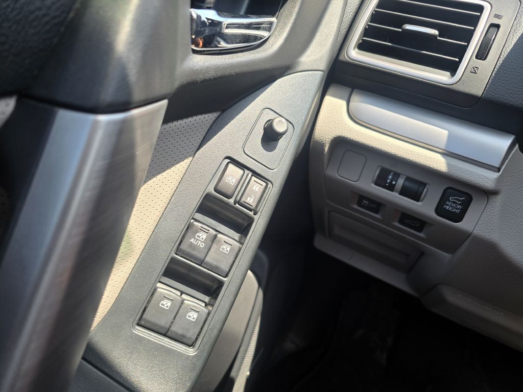 2016 Subaru Forester Image 15