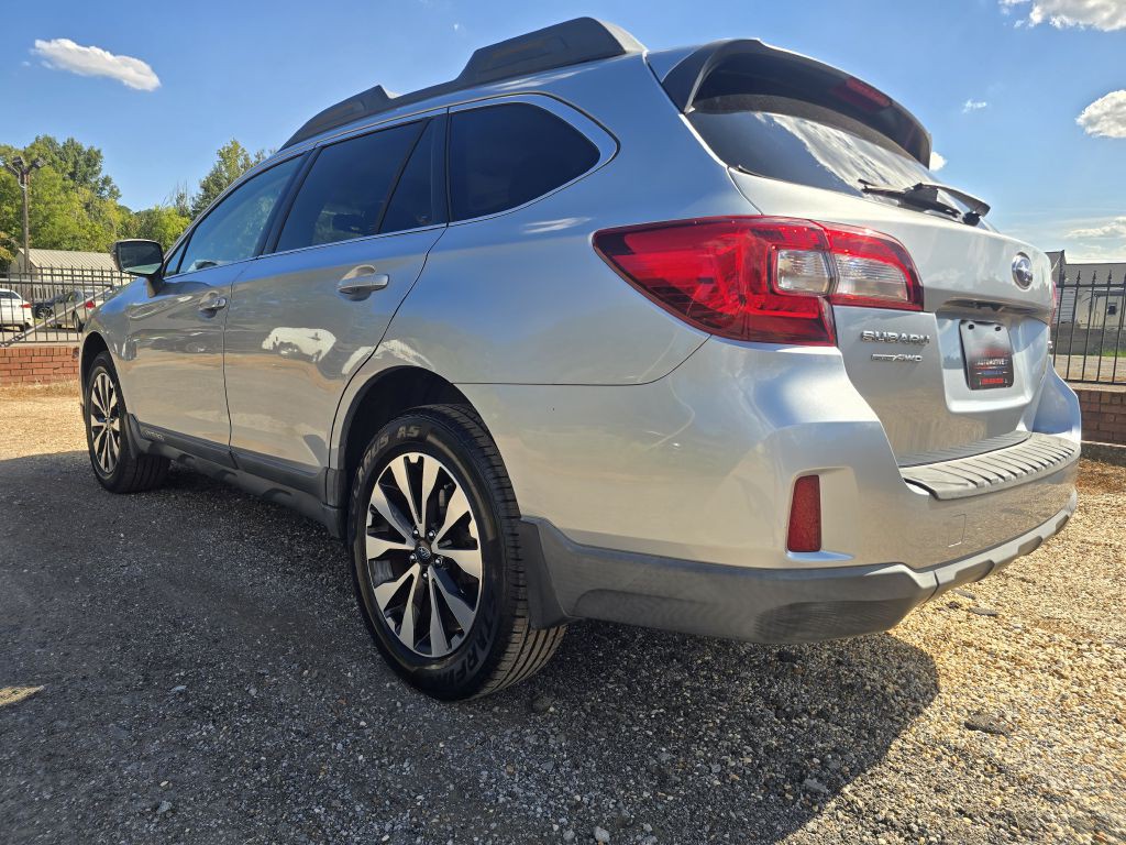 2015 Subaru Outback Image 4