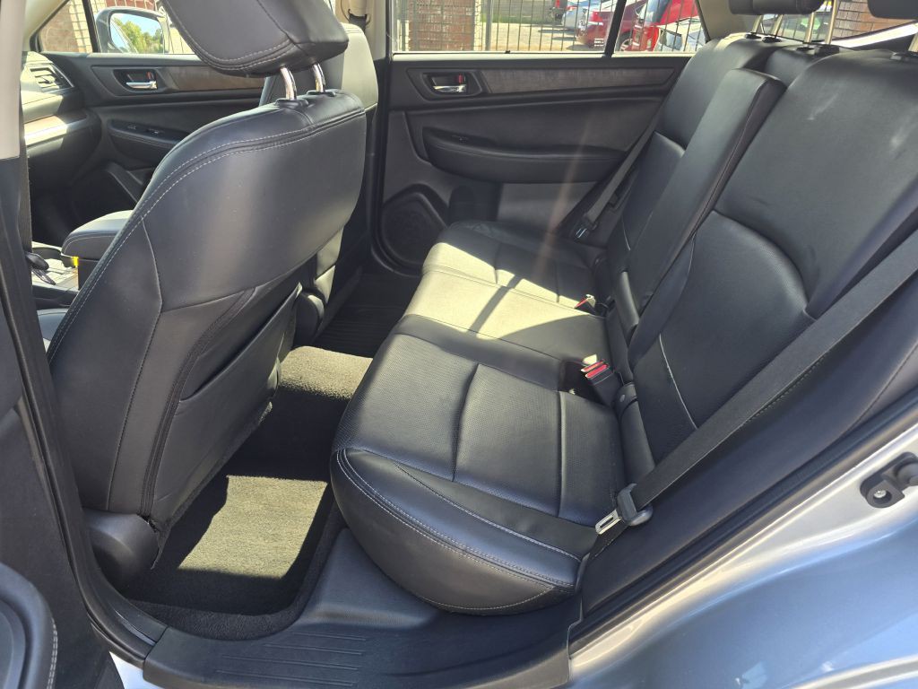 2015 Subaru Outback Image 9
