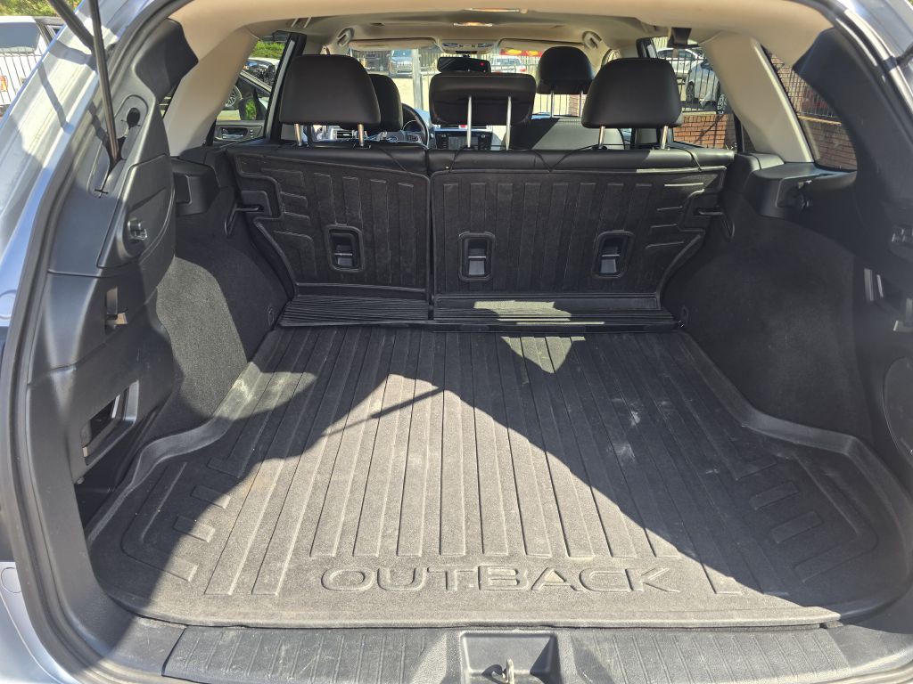 2015 Subaru Outback Image 10