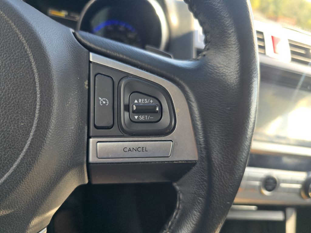 2015 Subaru Outback Image 17