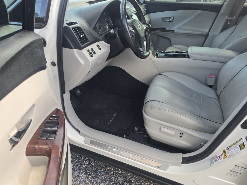 2010 Toyota Venza Image 7