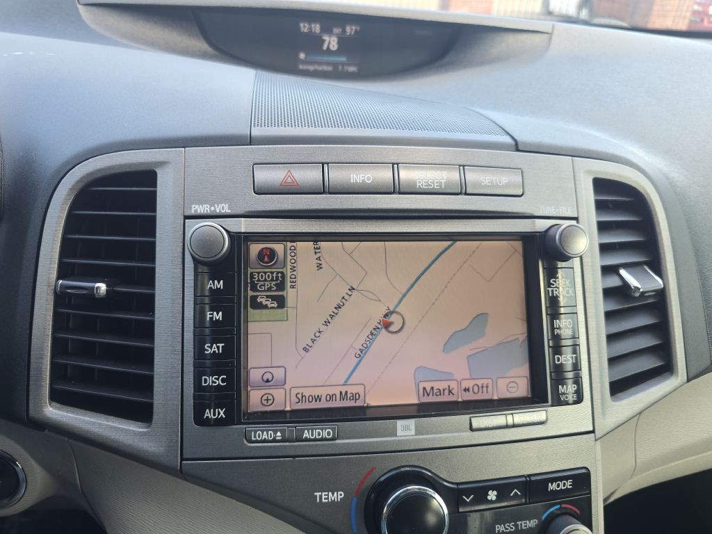 2010 Toyota Venza Image 11