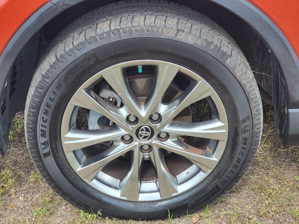 2016 Toyota Rav4 Image 10