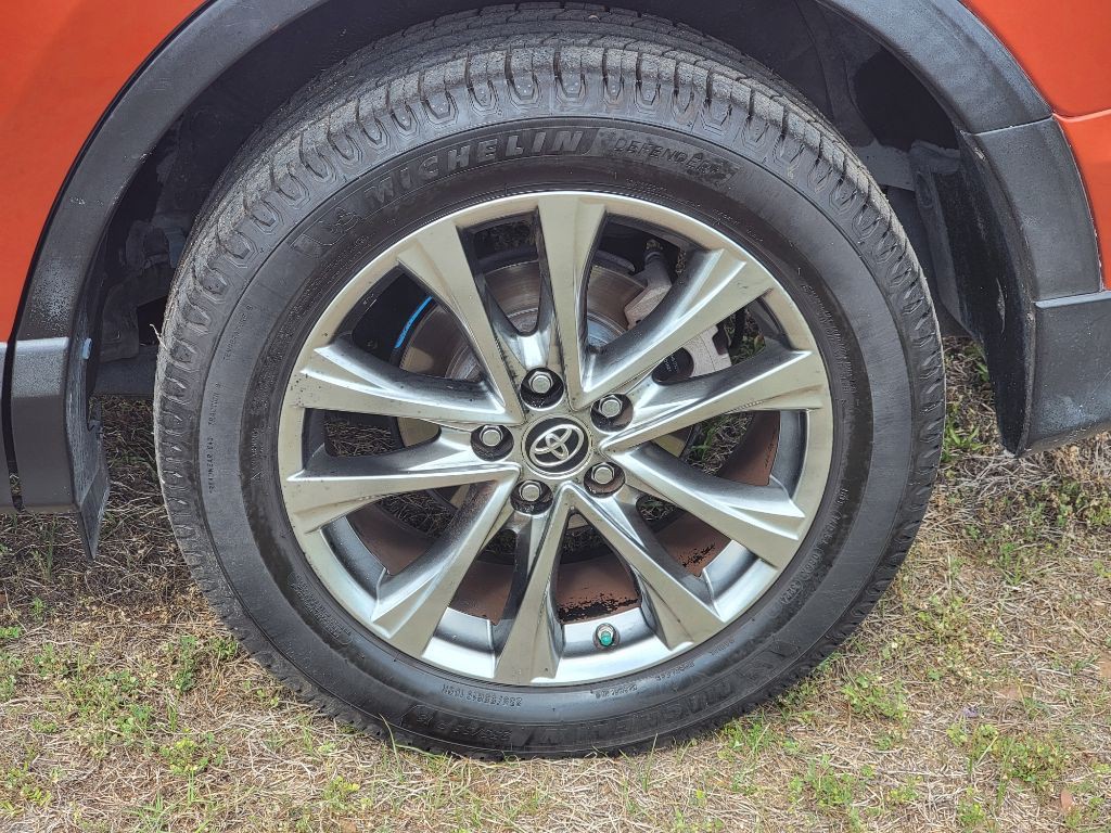 2016 Toyota Rav4 Image 11