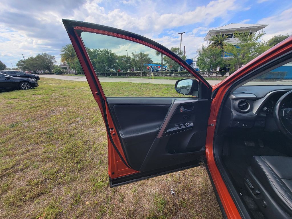 2016 Toyota Rav4 Image 13