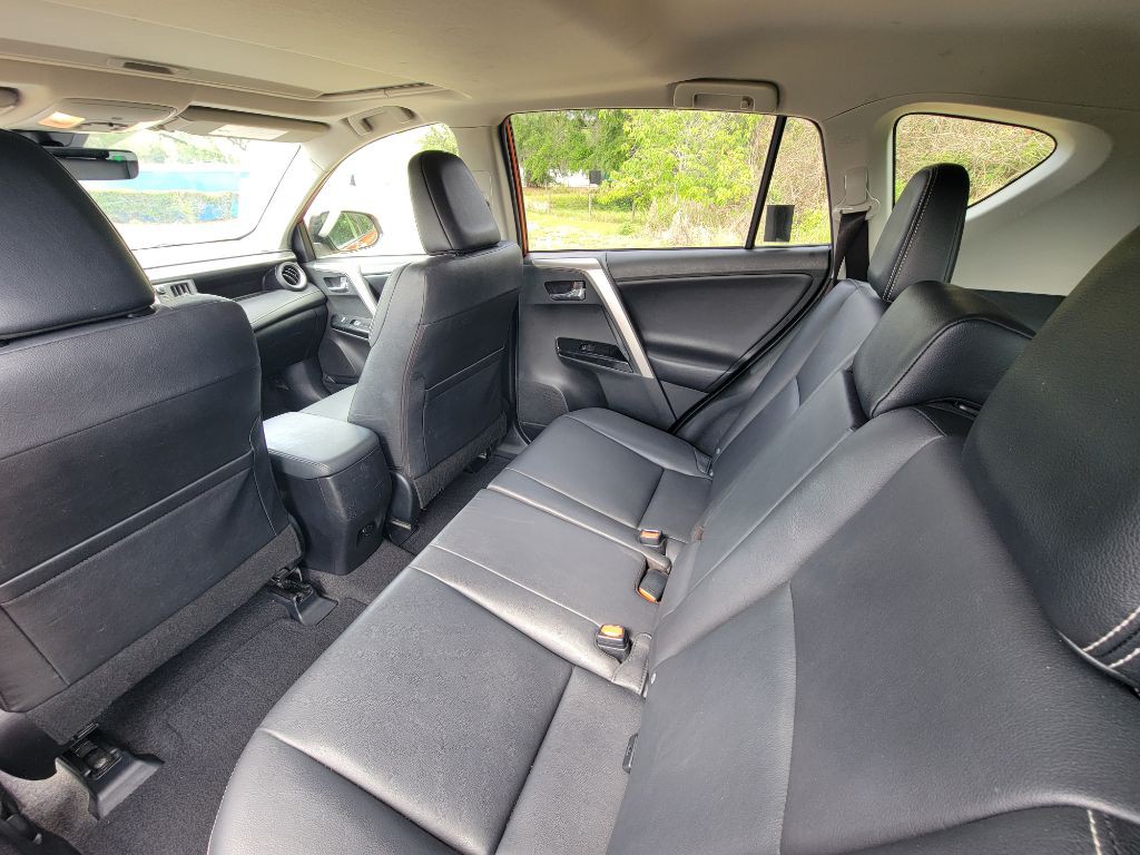 2016 Toyota Rav4 Image 17