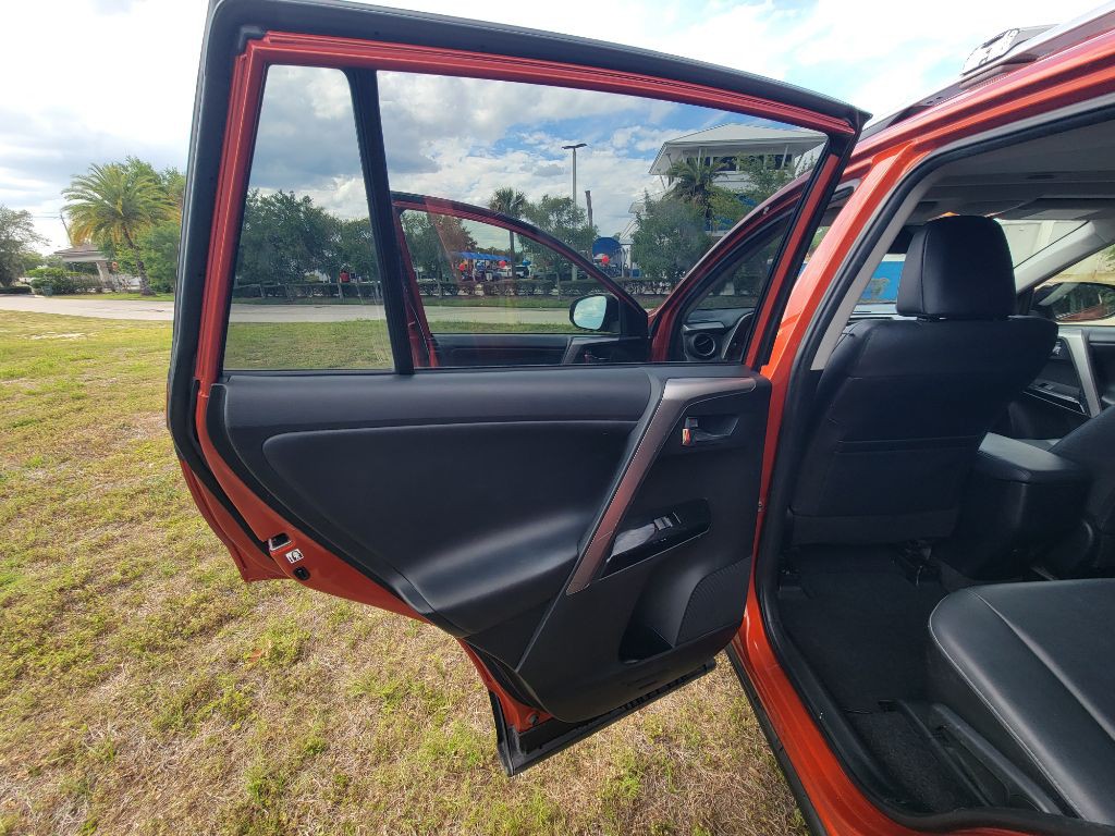 2016 Toyota Rav4 Image 21