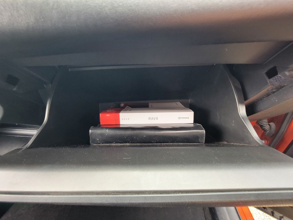 2016 Toyota Rav4 Image 27