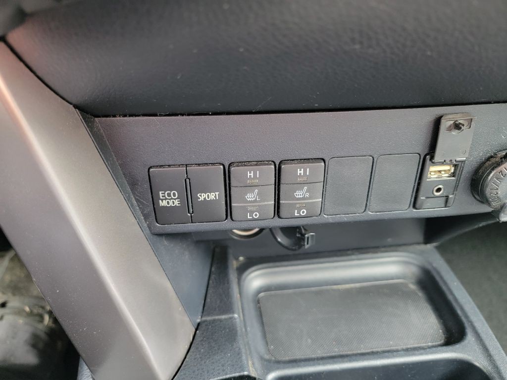 2016 Toyota Rav4 Image 34