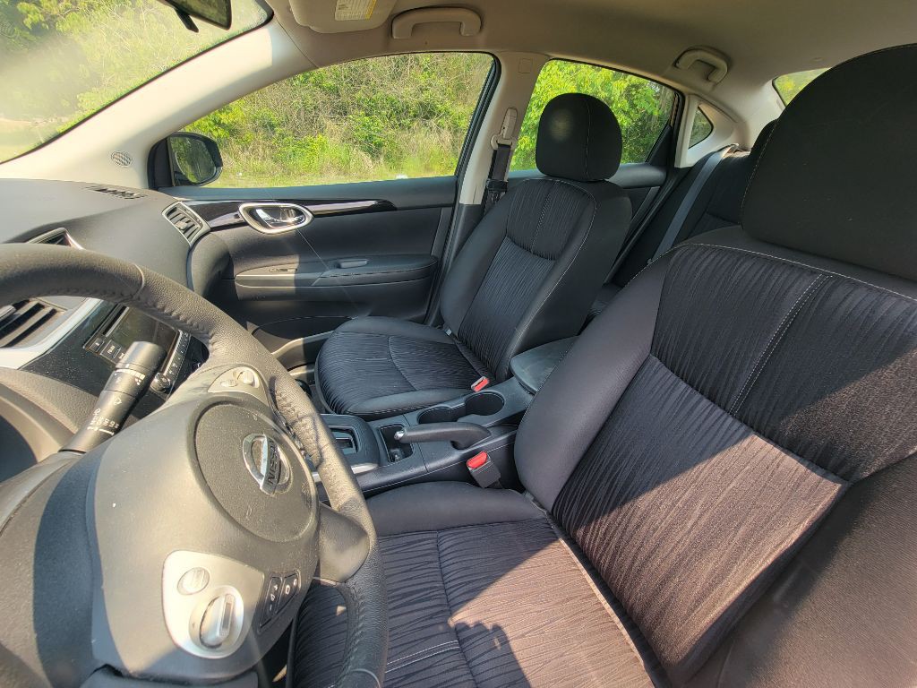 2017 Nissan Sentra Image 7