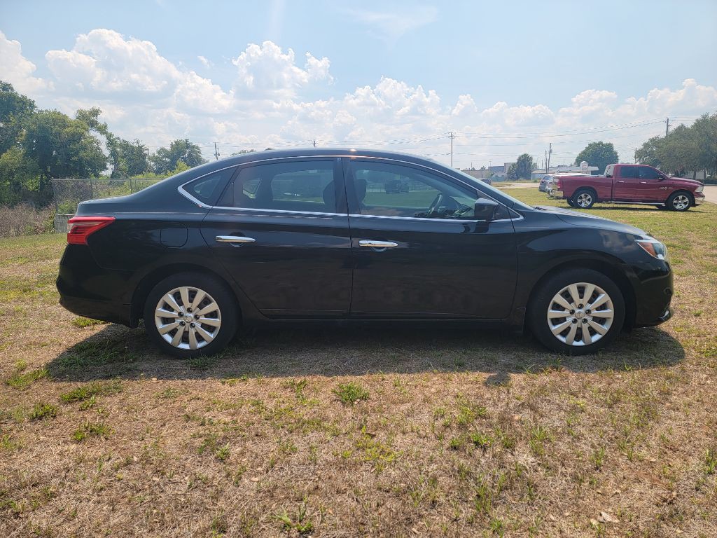 2017 Nissan Sentra Image 8