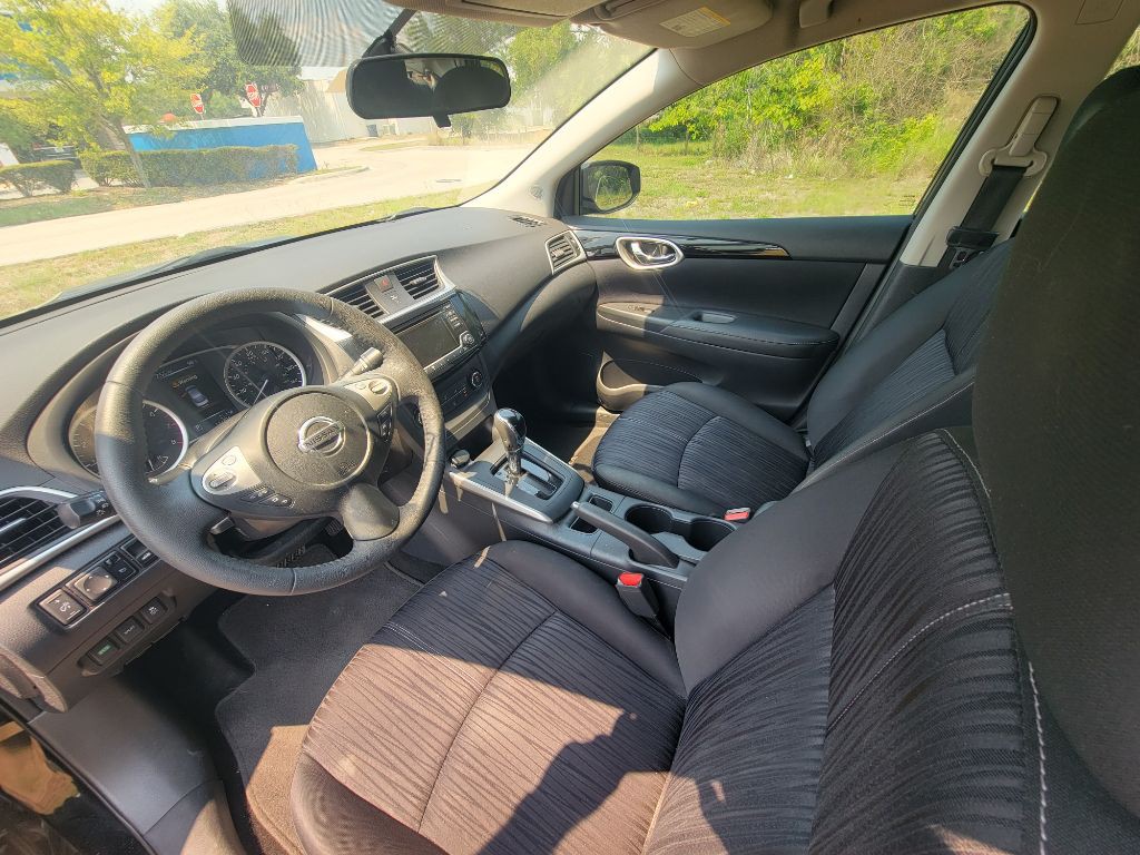 2017 Nissan Sentra Image 9