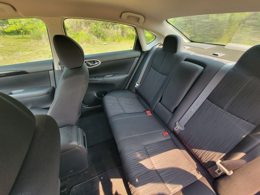 2017 Nissan Sentra Image 12