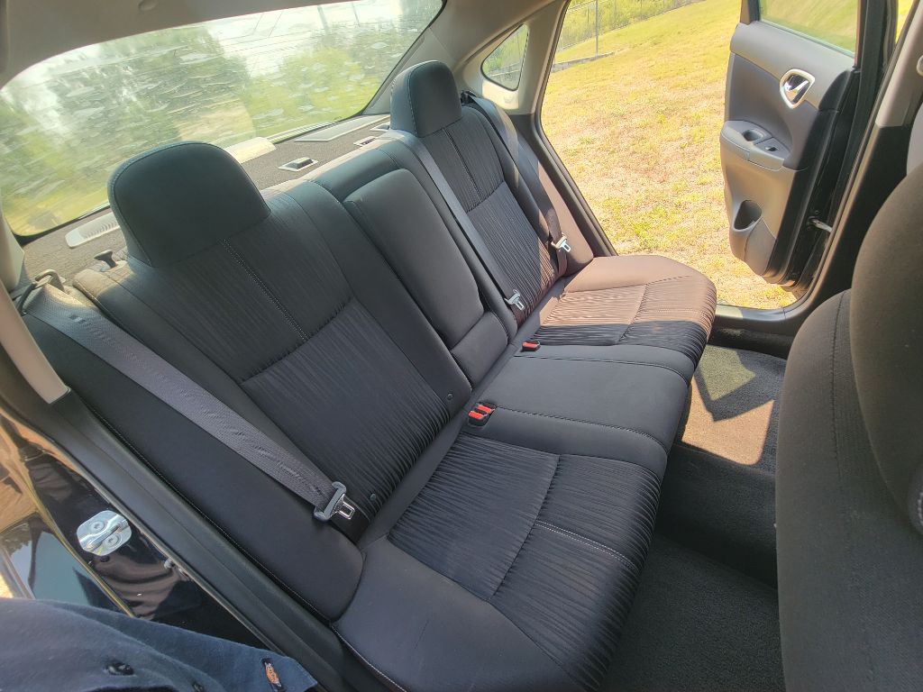 2017 Nissan Sentra Image 13