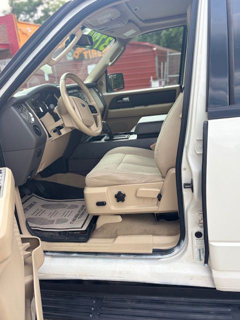 2008 Ford Expedition Image 4