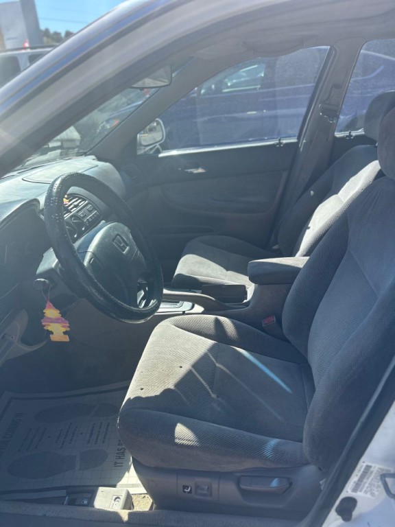 1995 Honda Accord Image 4