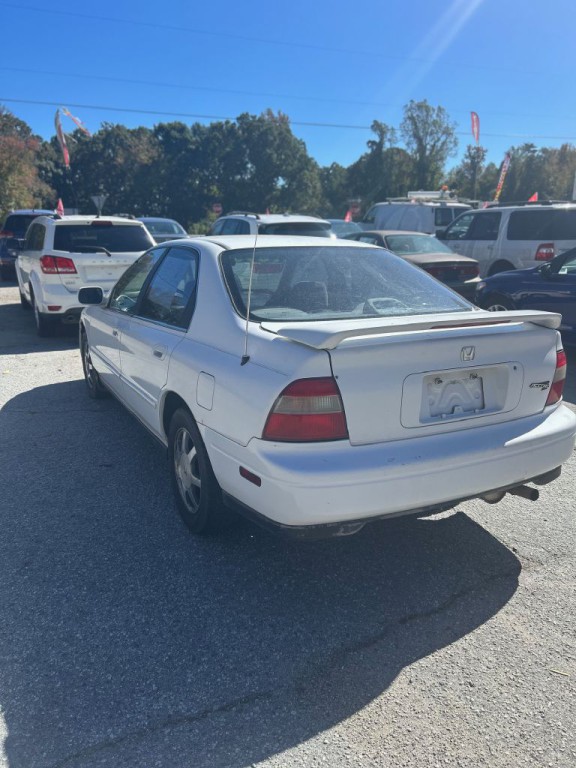 1995 Honda Accord Image 8