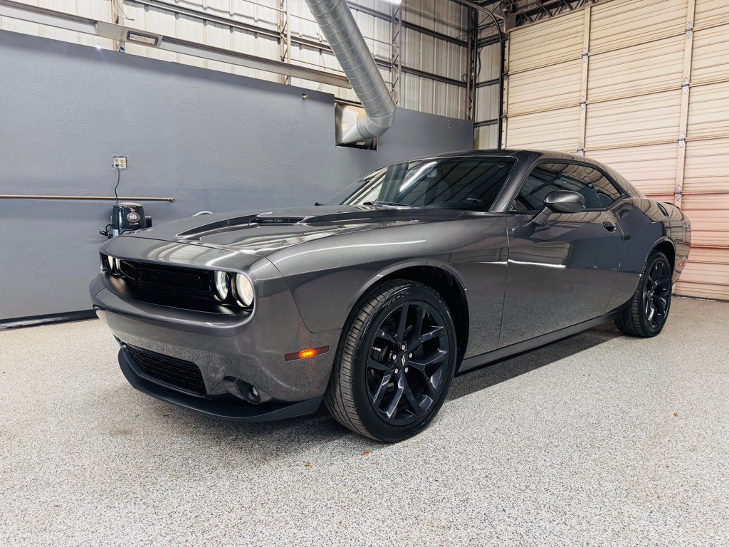 2020 Dodge Challenger Image 1